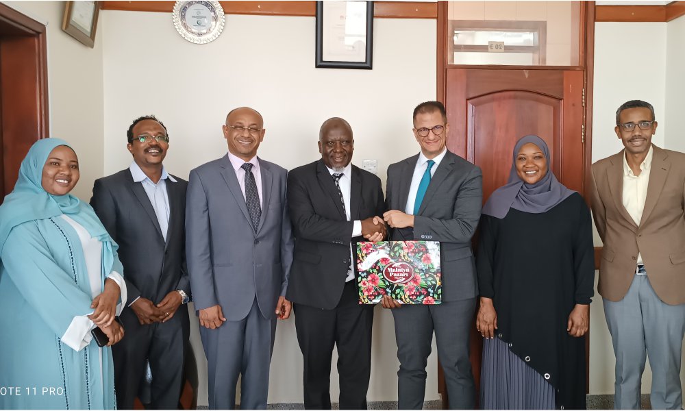 chairman-of-dimensions-for-strategic-studies-meets-rector