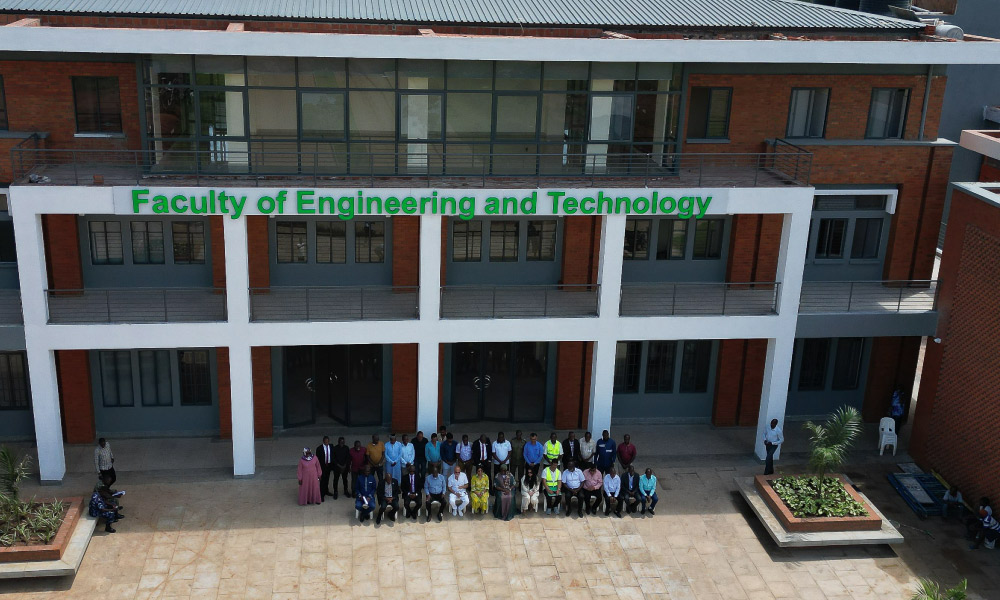 vcon-construction-hands-over-engineering-faculty-at-iuiu-in-mbale